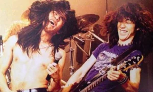 イエモンのメンバー紹介 結婚相手や身長と愛称から解散と再結成の理由まで大調査 エンタメ情報有名人ブログの少年記