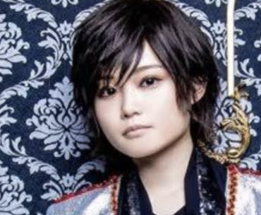 詩織叶逢の顔画像